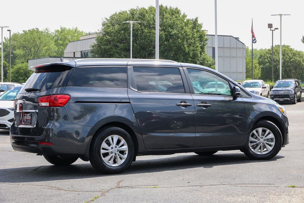 2016 Kia Sedona LX