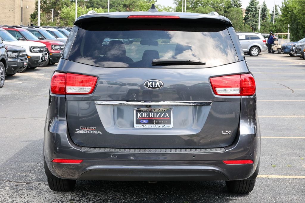 2016 Kia Sedona LX