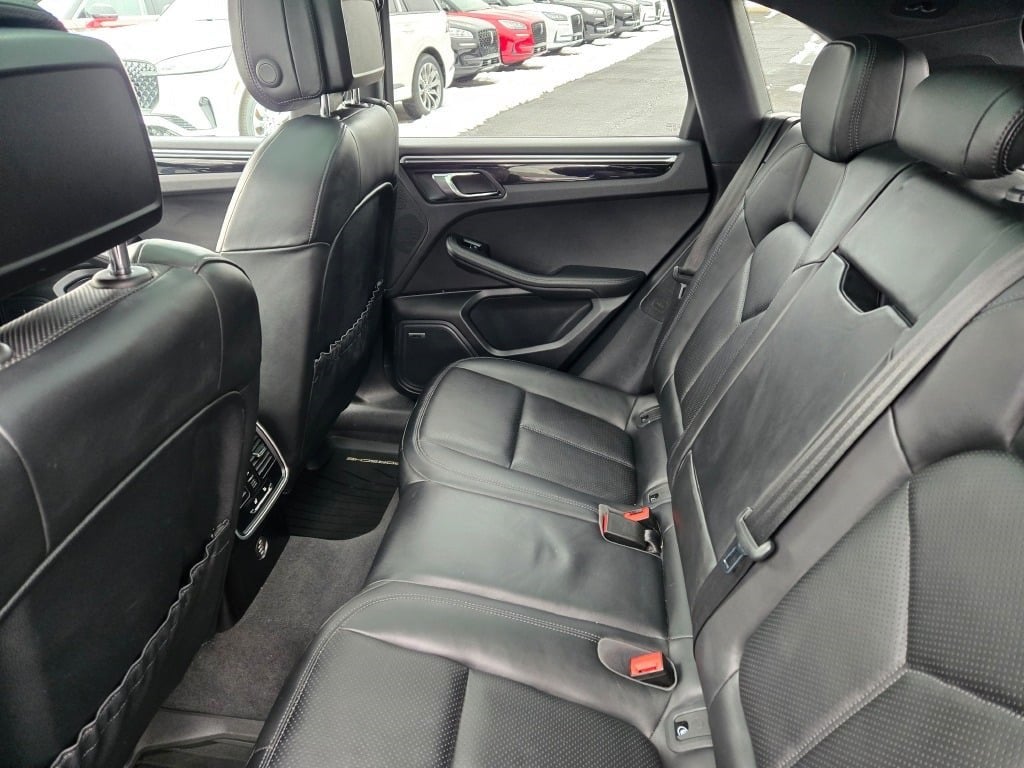 2018 Porsche Macan Base
