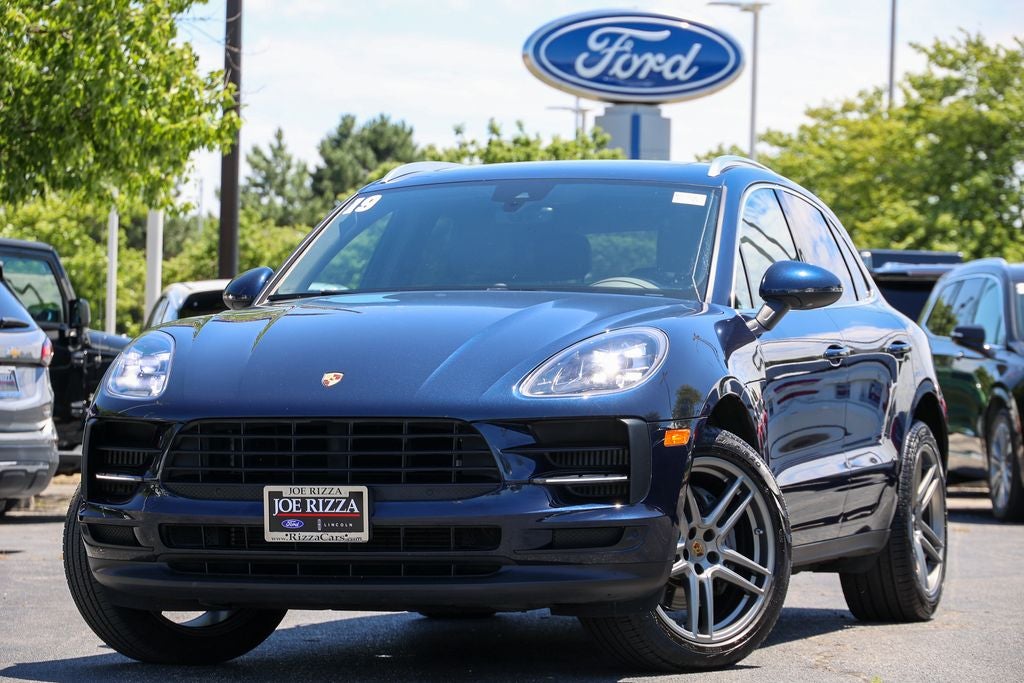 2019 Porsche Macan S — photo 1 of 37