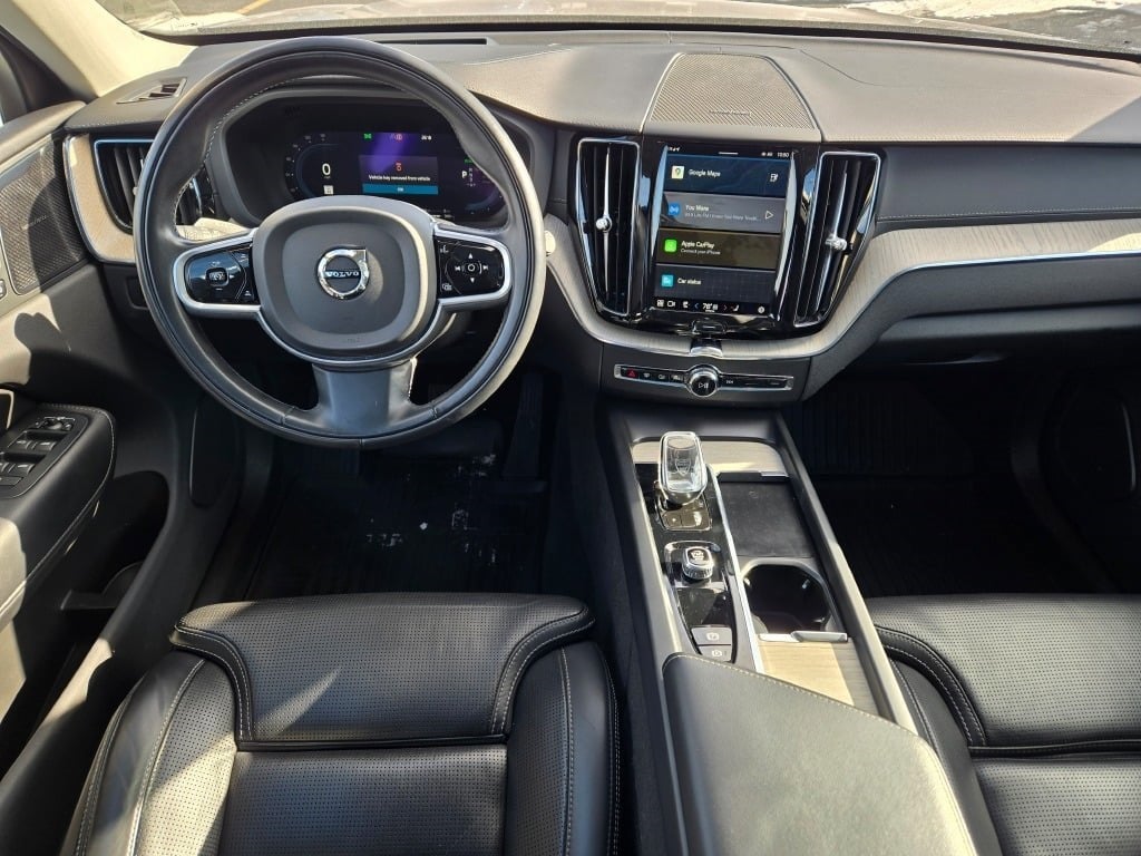 2022 Volvo XC60 Recharge Plug-In Hybrid T8 Inscription