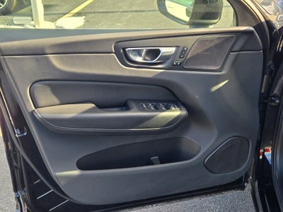 2022 Volvo XC60 Recharge Plug-In Hybrid T8 Inscription