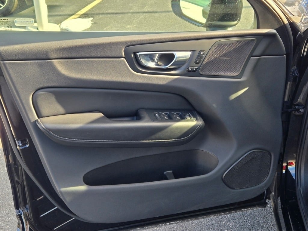 2022 Volvo XC60 Recharge Plug-In Hybrid T8 Inscription