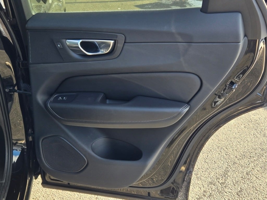 2022 Volvo XC60 Recharge Plug-In Hybrid T8 Inscription