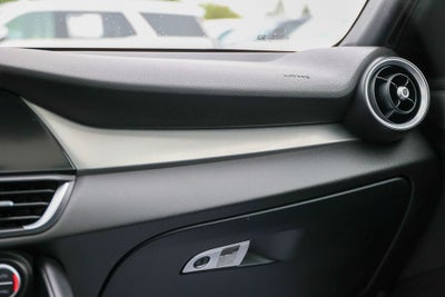 2024 Alfa Romeo Giulia Ti