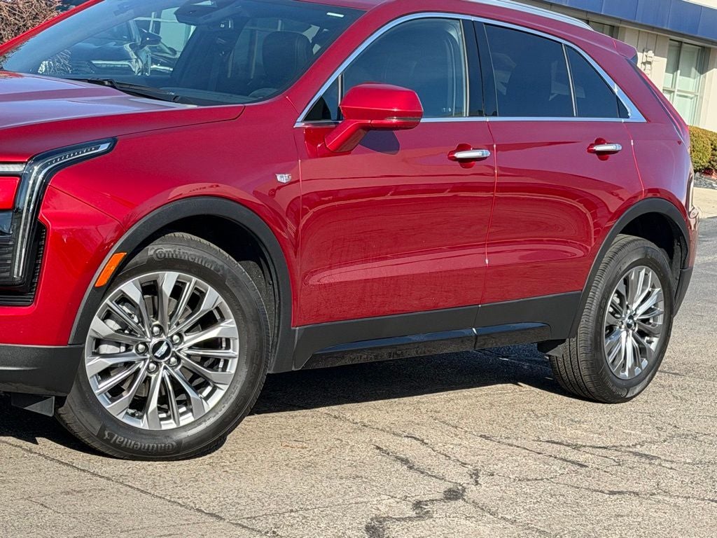 2024 Cadillac XT4 Premium Luxury