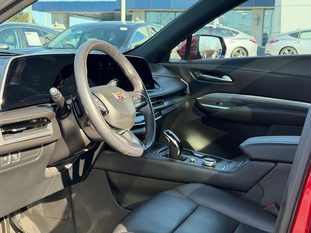 2024 Cadillac XT4 Premium Luxury