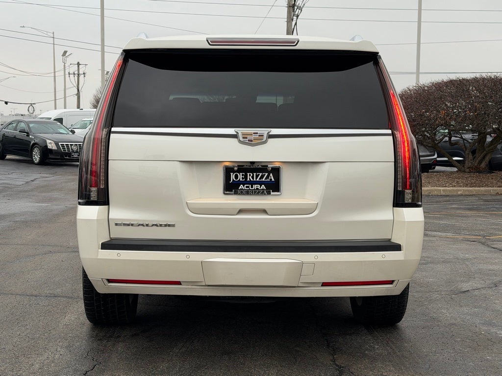 2015 Cadillac Escalade Luxury