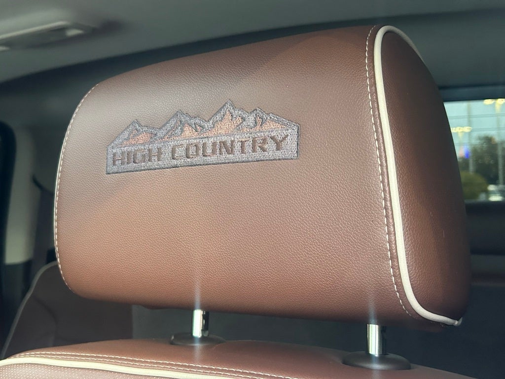 2016 Chevrolet Silverado 1500 High Country