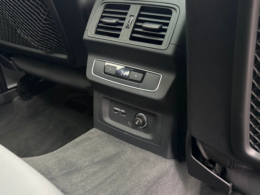 2023 Audi Q5 45 S line Premium quattro