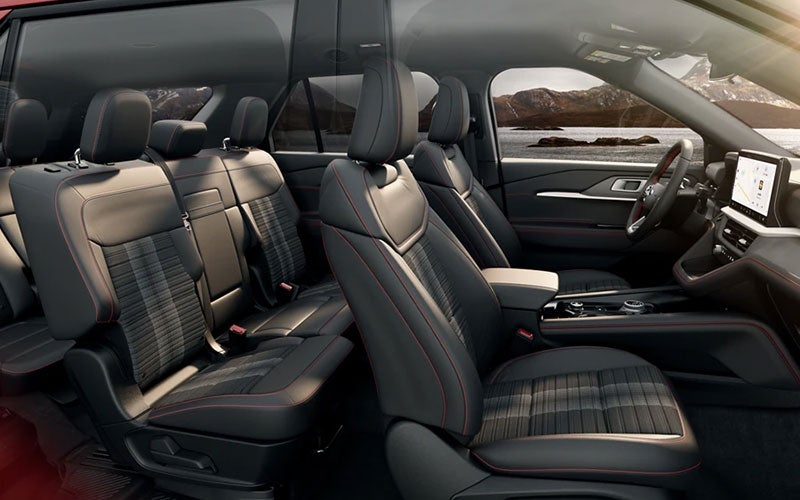 Ford Explorer Platinum Interior